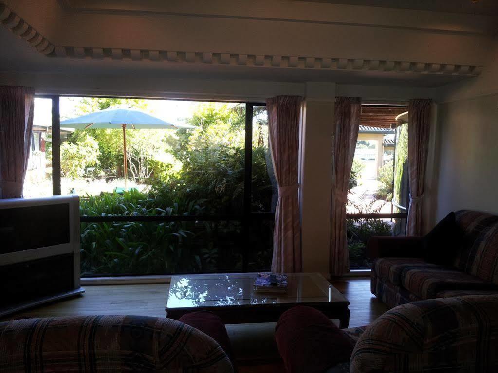 Aloha Lodge Beachside Accommodation Нельсон Экстерьер фото